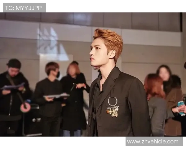 韩媒热评日本足球明星实力与魅力兼备引发关注与讨论