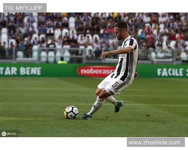 传奇足球巨星C罗的成长历程与辉煌成就简介