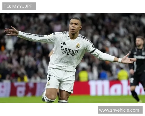 意大利足球明星中谁的颜值最高最具魅力引发球迷热议