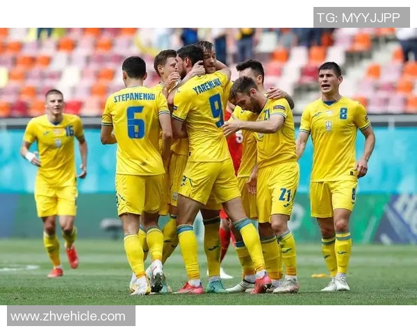 哥伦比亚与乌克兰激战正酣双方球队表现分析与赛况回顾